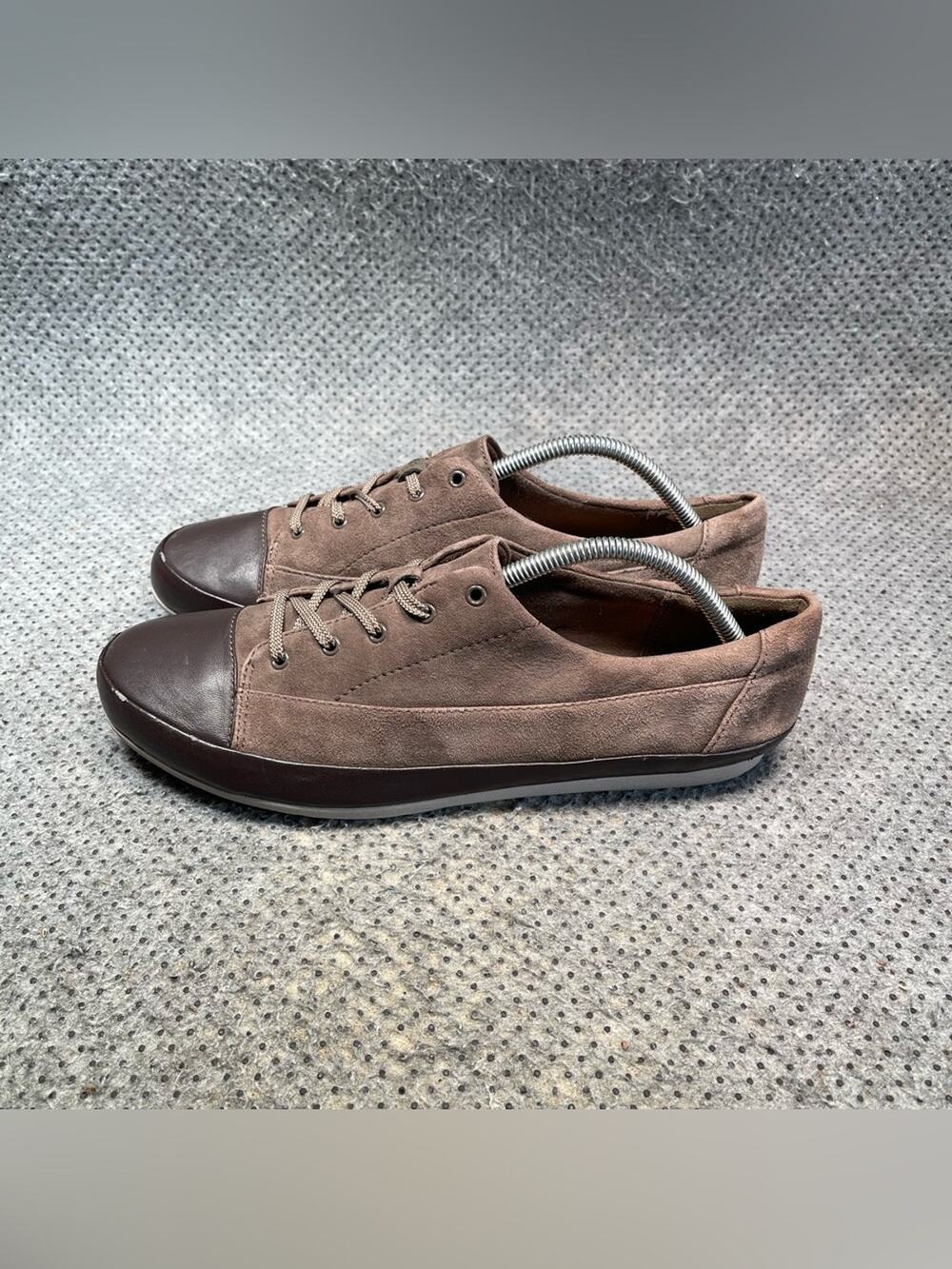 Clarks Brown Suede Classic Soft Cushion Shoes Size 11 Women’s